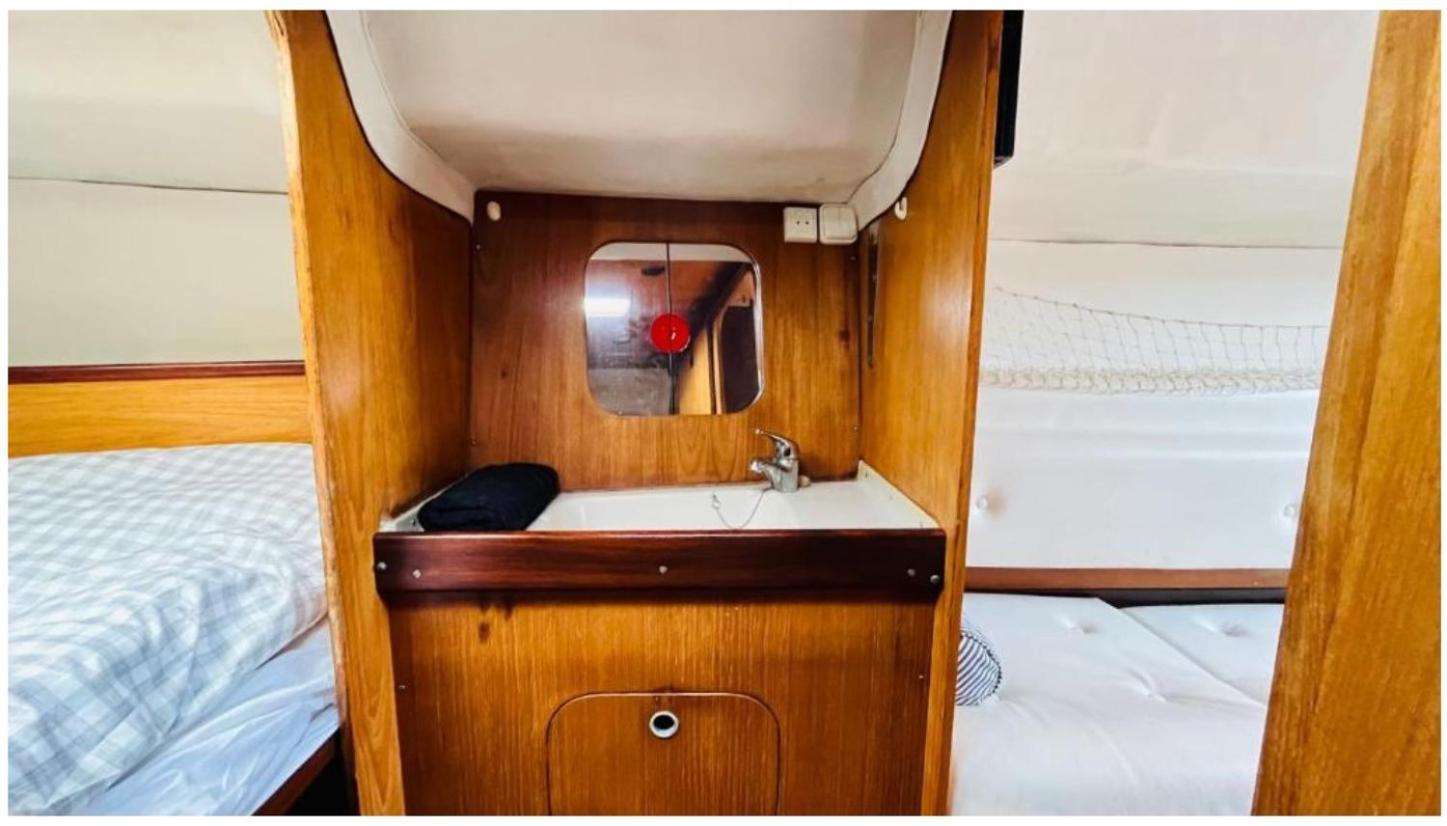 Barcelona Hotel Sailboat Экстерьер фото